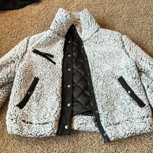 I’m selling a super cozy fuzzy puffer that I got in New York!